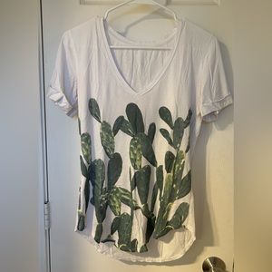 Lululemon shirt, size 6, color green and white